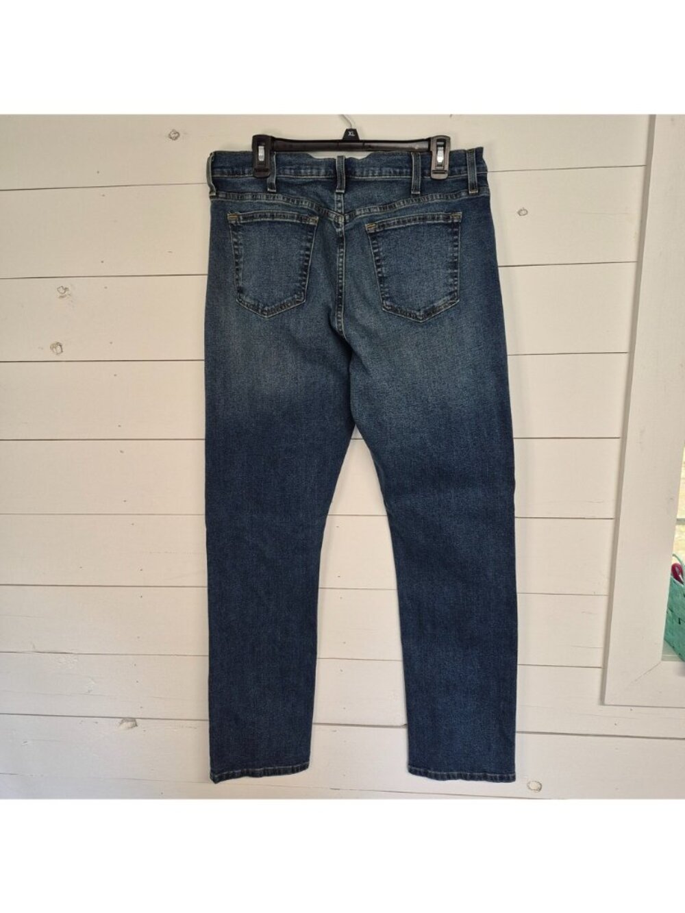 George Mens Athletic Fit Medium Wash Denim Jeans Size 36x34 - Picture 2 of 7